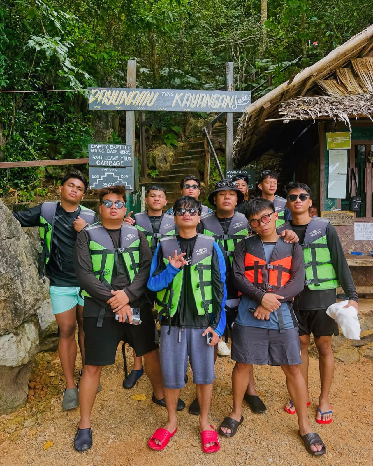 Creators Malupiton and Kolokoys TV at Kayangan Lake in Coron, Palawan