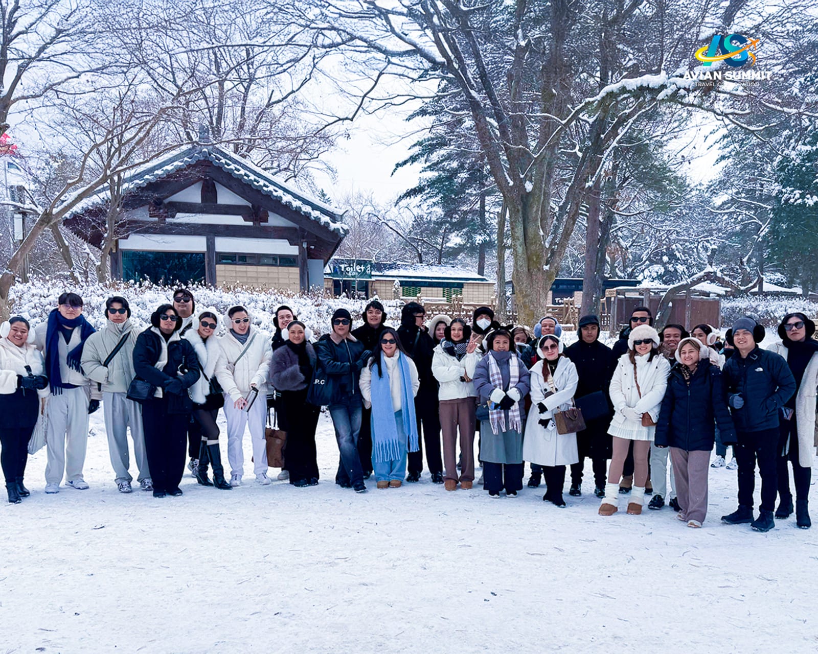 Filipino TikTok content creators in Seoul, South Korea with Avian