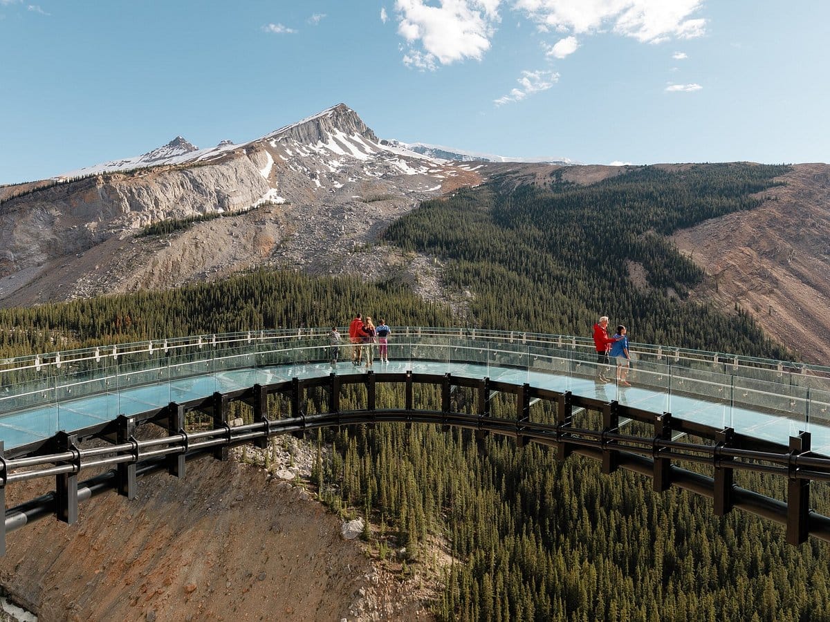 Athabasca Glacier (Columbia Icefield Skywalk)