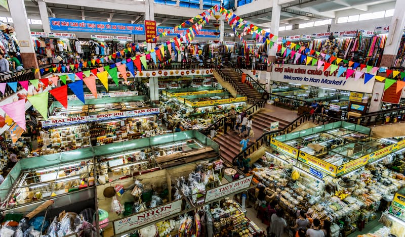 Dong Xuan Market